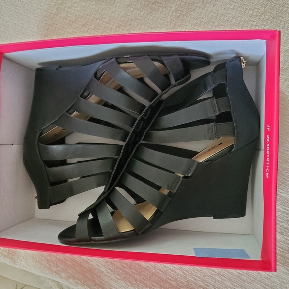Just Fab Chasey gladiator style heels, NEW in box - Picture 1 of 6